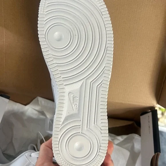 Nike White Air Force 1 Sneakers Classic Design - Picture 3 of 4